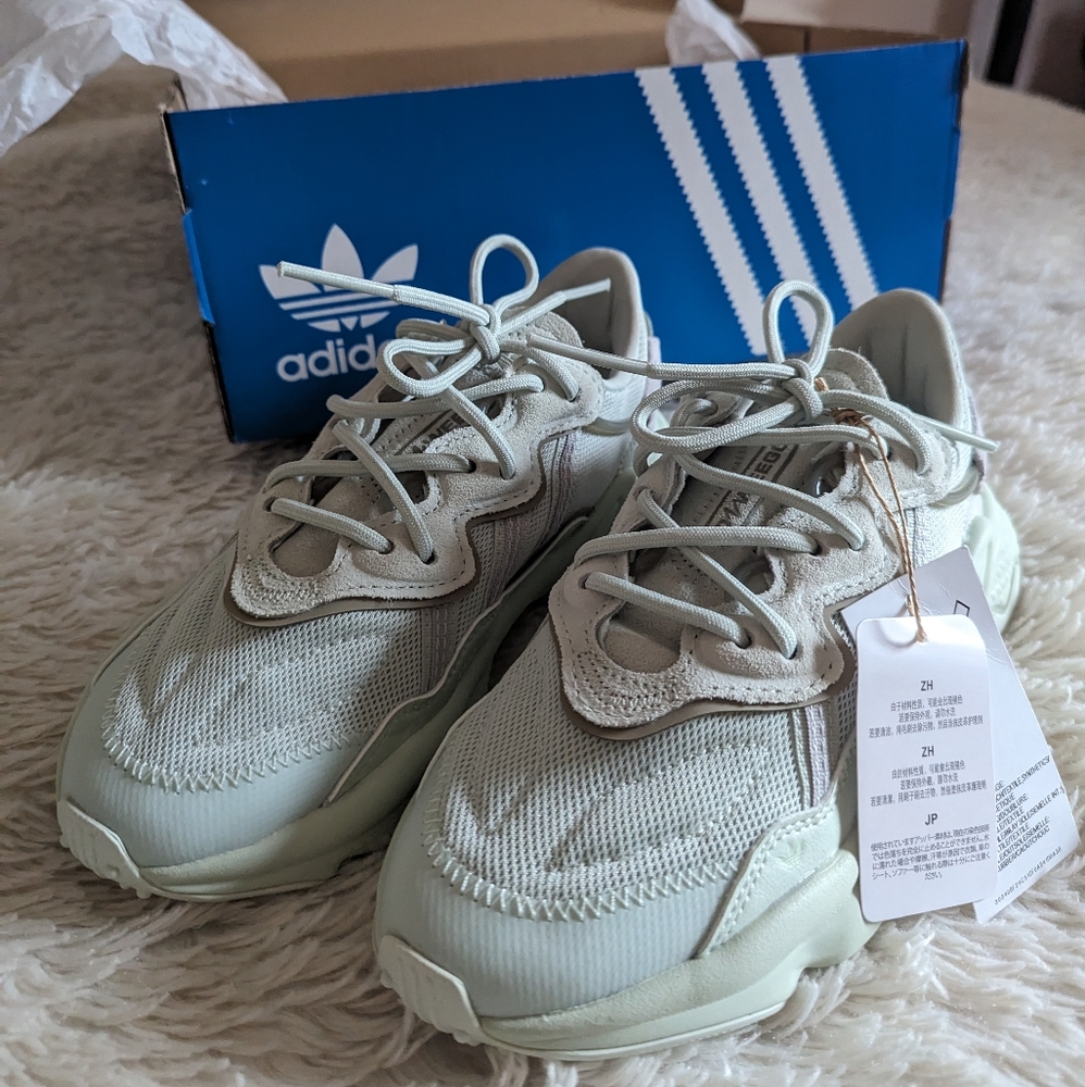 Adidas Ozweego Sneakers